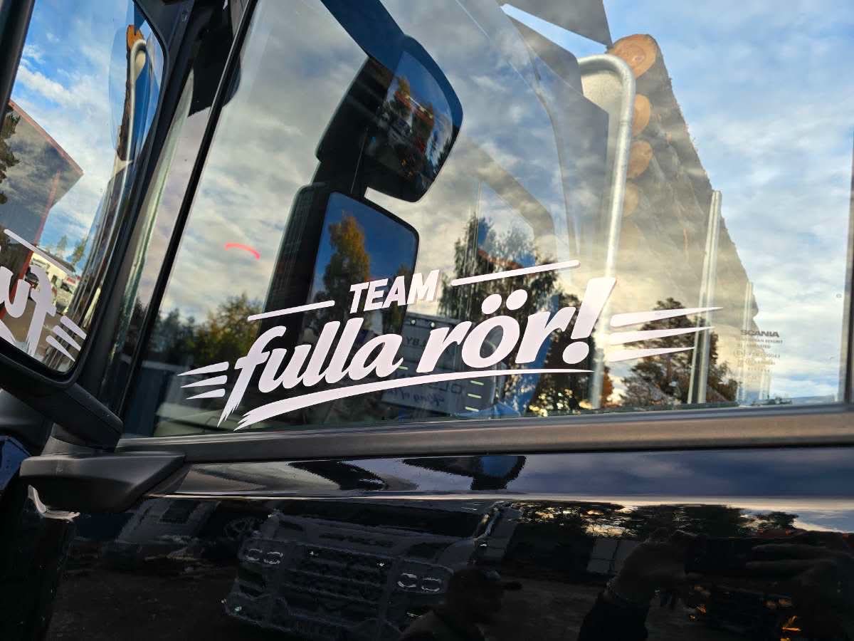 "team fulla rör" dekal (vit)